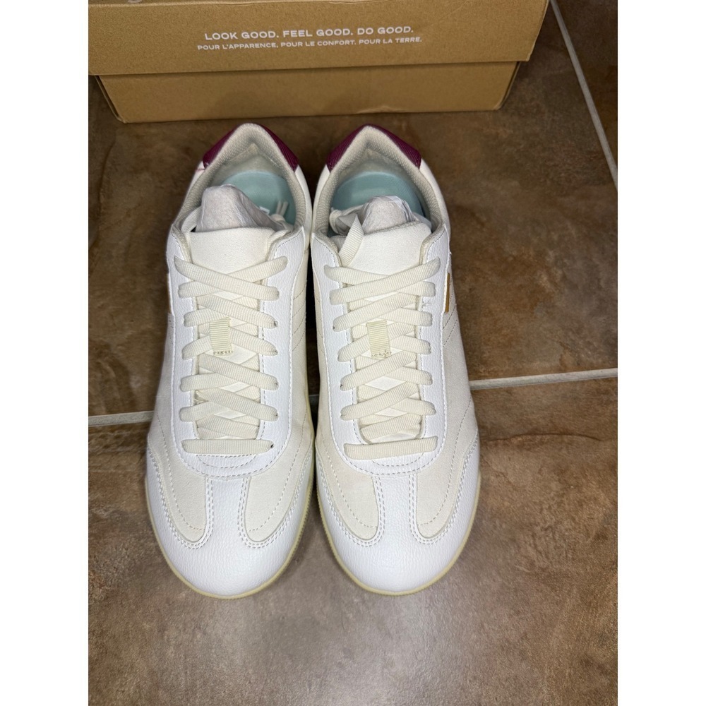 Dr. Scholls Time Off White Sneakers with Burgundy Heel Detail - Women's 10M - Picture 3 of 8